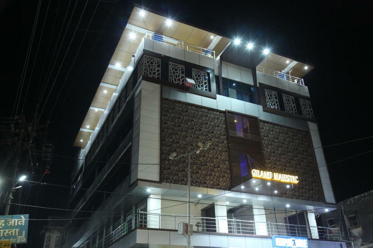 Hotel New Majestic Ádzsmir Kültér fotó